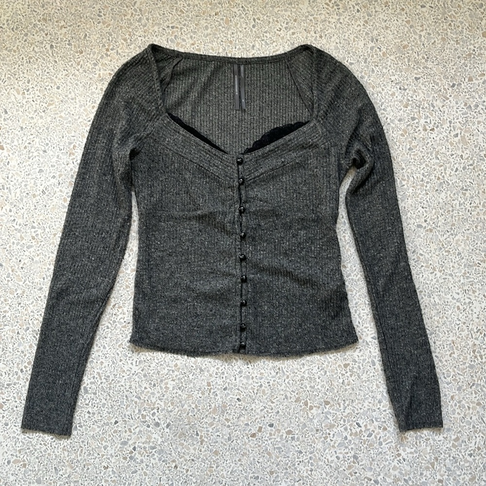 Anthropologie Gray Long Sleeve Lace Detail - Picture 3 of 5